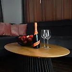Lesna 5 Apartmán *