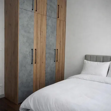 Apartament Lesna 5 *