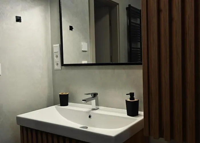 Apartamento Lesna 5 *